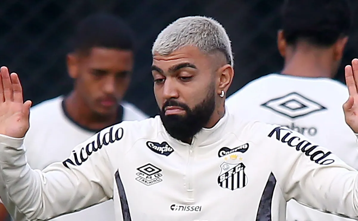 Gabigol sofre críticas após derrota e pode perder vaga de titular com Cuca