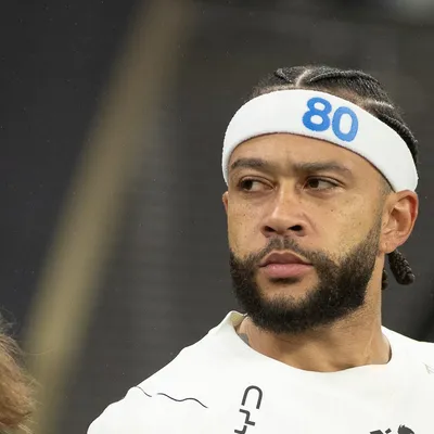 Teimosia do Corinthians com Memphis escancara falta de planejamento