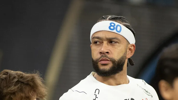 Memphis Depay jogador do Corinthians durante partida contra o Platense no estádio Arena Corinthians pelo campeonato Copa Libertadores 2026.