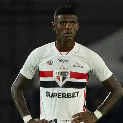 Arboleda retorna ao São Paulo, mas números não convencem