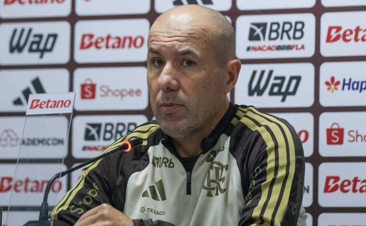 Jardim cita Filipe Luís para rebater críticas e aborda possível conflito com direção do Flamengo