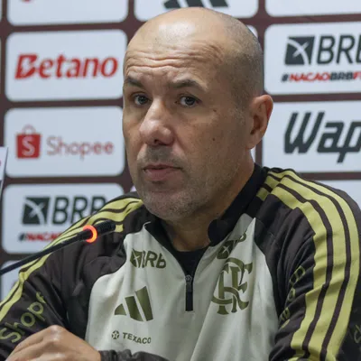 Em desabafo, Jardim cita Filipe Luís e manda recado interno