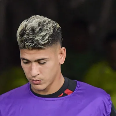 Flamengo prega cautela por avanço de Alex Luna