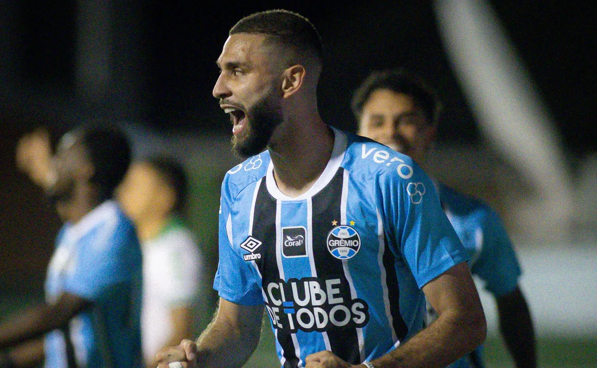 Grêmio recusa nova investida do Corinthians por Wagner Leonardo envolvendo jogadores do Alvinegro Paulista