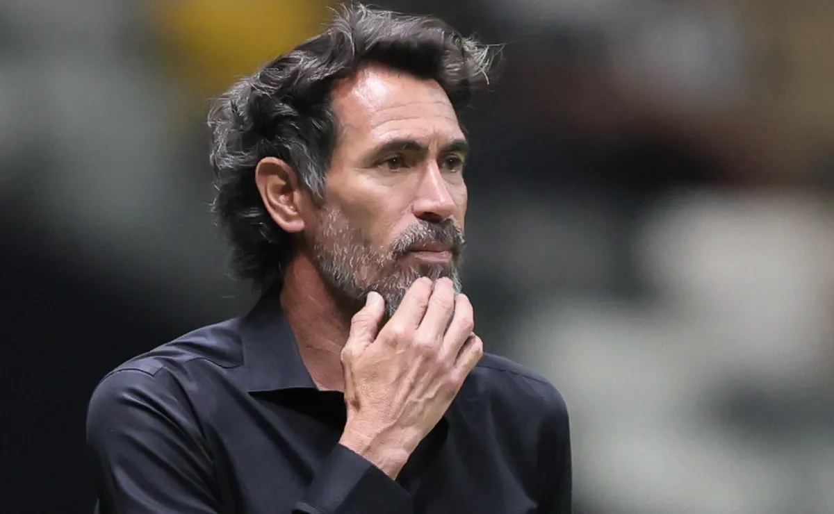 Domínguez abre espaço no Atlético e detalha mudança na escalação para sequência da temporada