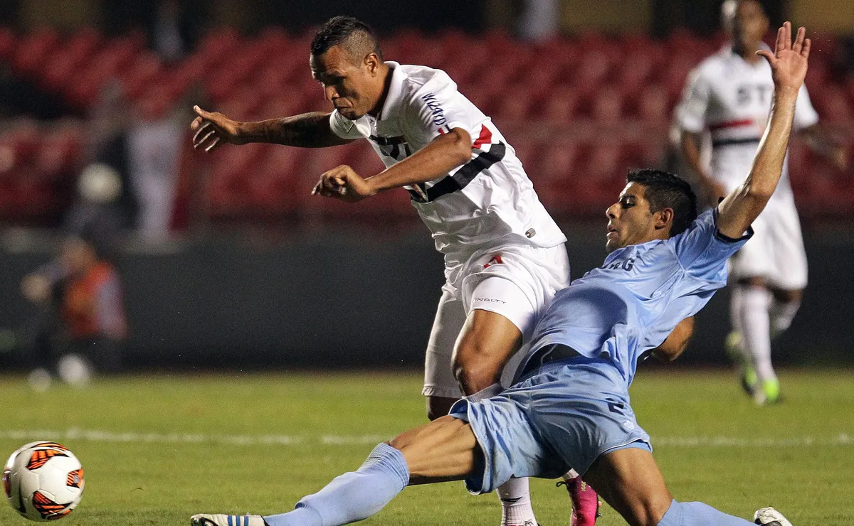 São Paulo busca ampliar vantagem contra equipes bolivianas em duelo contra o Bolívar, pela Sul-Americana
