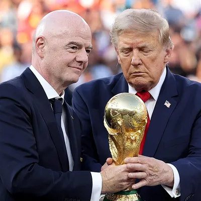 Donald Trump sai em defesa de Gianni Infantino