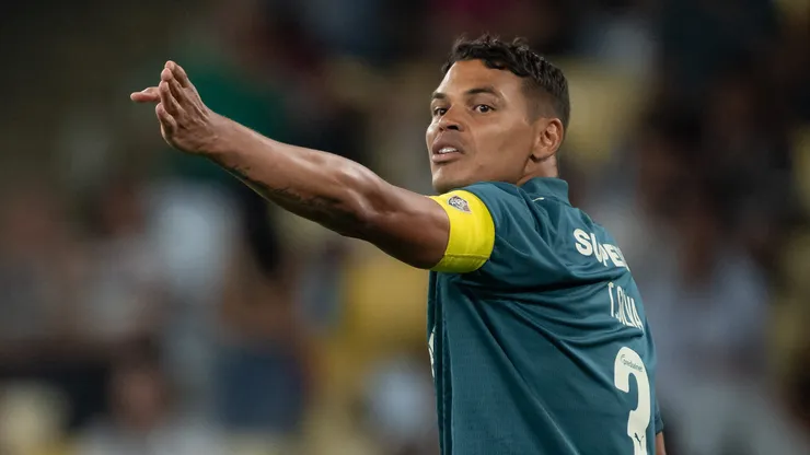 Thiago Silva retorna ao grupo de relacionados e deve ser titular do Flu logo mais no Maracanã