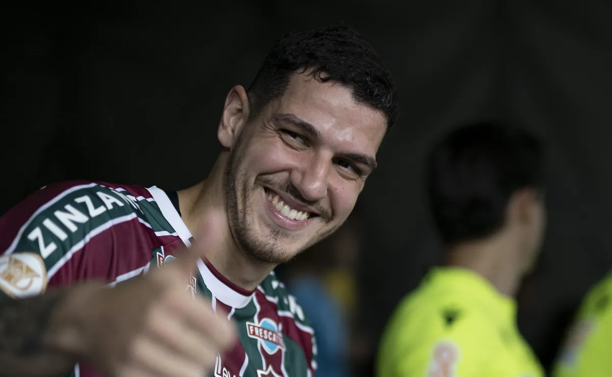 Zenit quer renovar com Nino e retorno do jogador ao futebol brasileiro fica distante