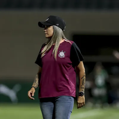 Emily Lima detalha processo de adaptação de atletas no Corinthians