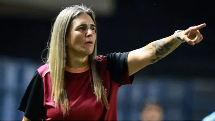 Técnica abriu o jogo sobre sua relação com a Portuguesa.