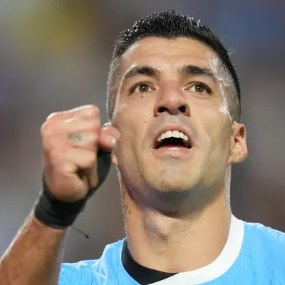 Forlán abre as portas para volta de Suárez no Uruguai