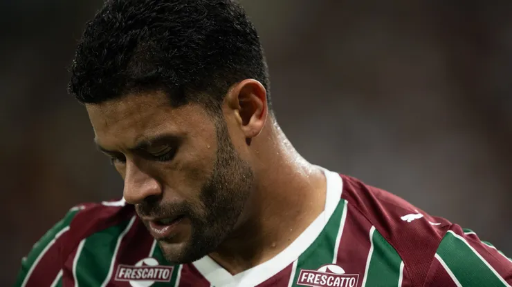 Hulk foi vaiado no empate do Fluminense.