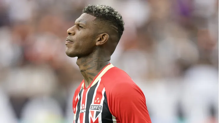 Arboleda, zagueiro equatoriano do São Paulo - Foto: Marcello Zambrana/AGIF