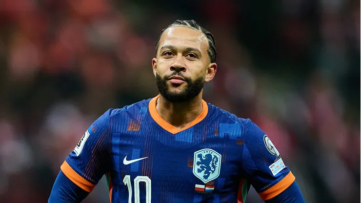 Memphis pode permanecer no futebol brasileiro. Foto: David Ramos/Getty Images