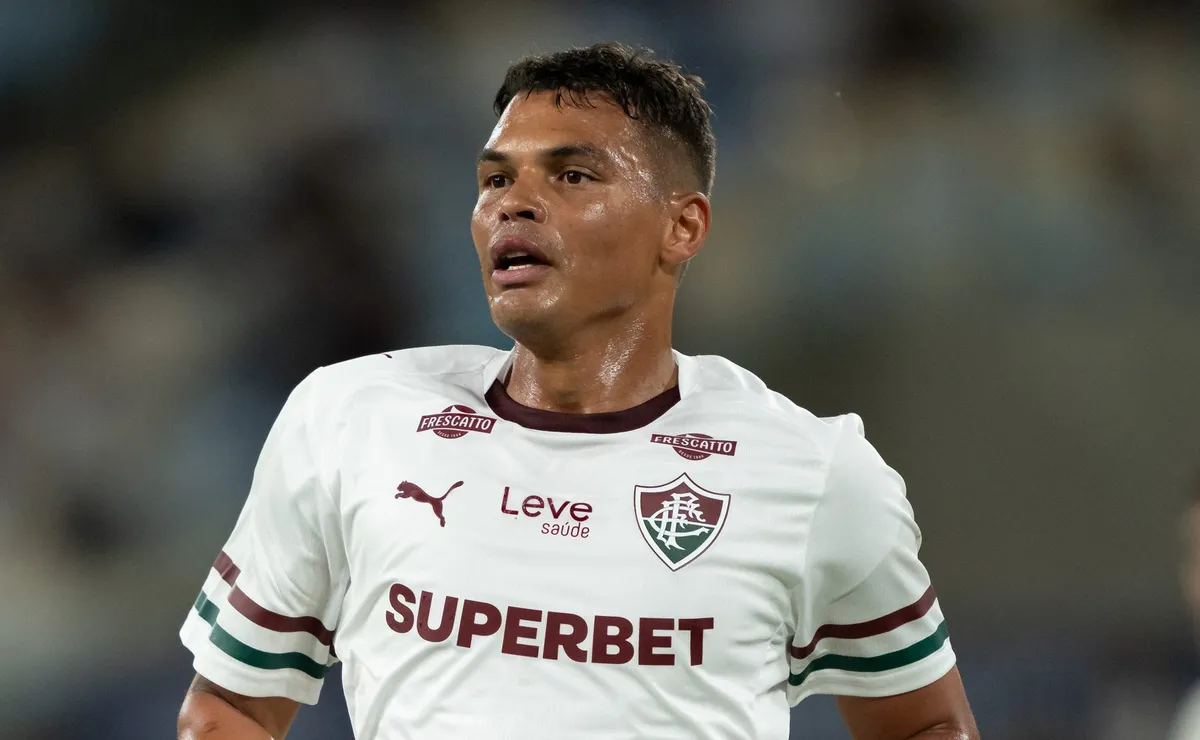 Thiago Silva cobra elenco do Fluminense no vestiário após empate e vaias na Libertadores
