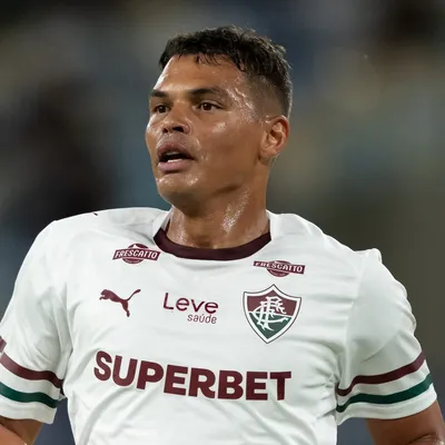 Thiago Silva cobra elenco do Flu no vestiário após empate e vaias na Liberta