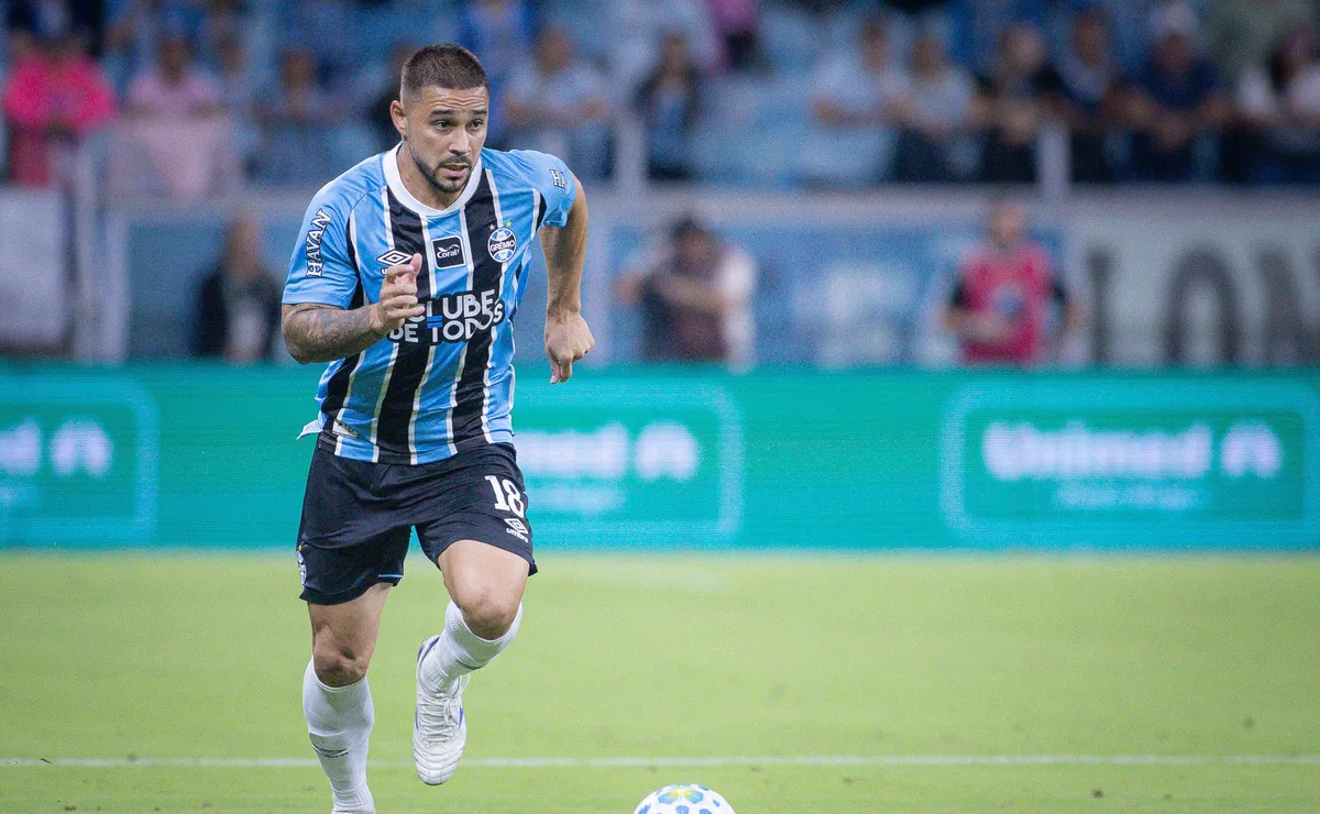 Grêmio negocia rescisão com João Pedro e busca acordo para encerrar vínculo de forma amigável