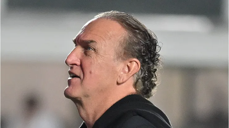 - Cuca tecnico do Santos antes da partida contra o Remo