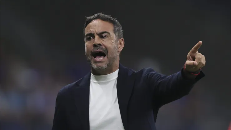 Artur Jorge não vai contar com 2 titulares no Cruzeiro.