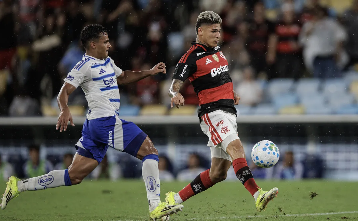 Flamengo encara disputa pelo 10º mata-mata contra o Cruzeiro e histórico é negativo