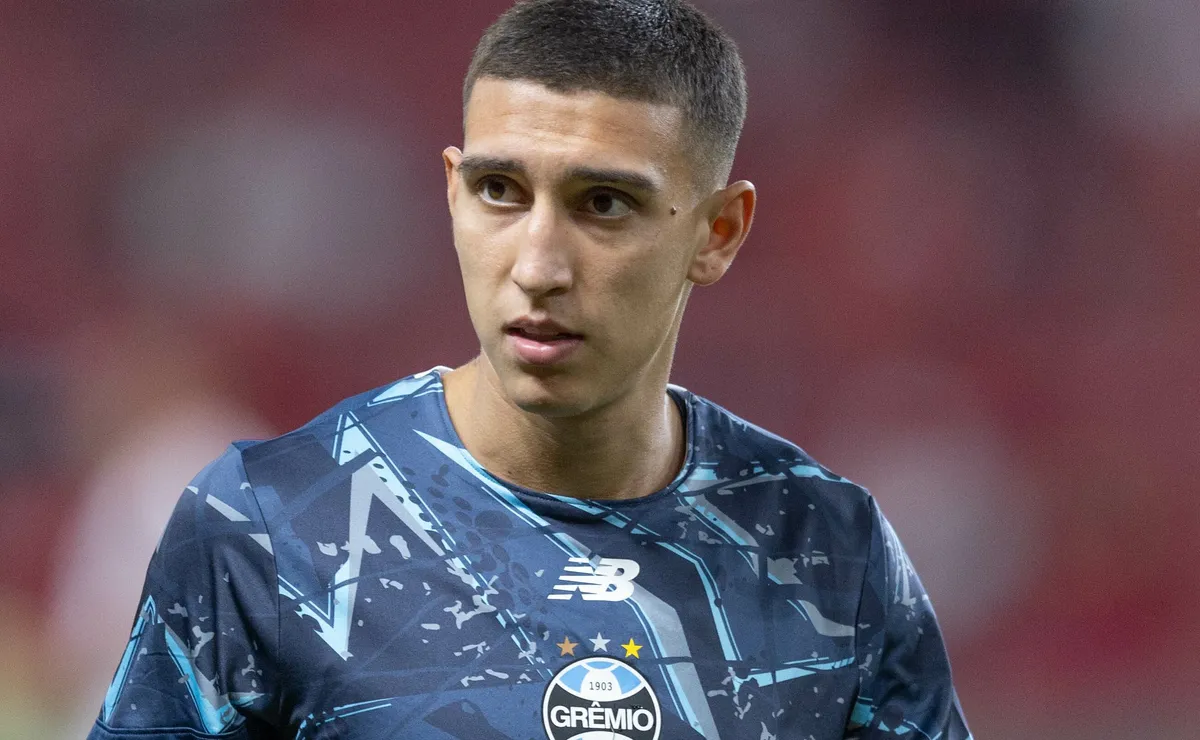Grêmio avalia envolver Monsalve em negócio com o Ceará pelo jovem Melk Costa