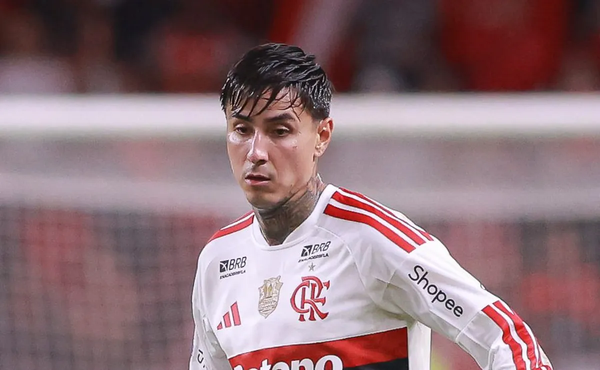 Saída de Pulgar tem reviravolta no Flamengo e chileno decide ficar; salário ainda é entrave