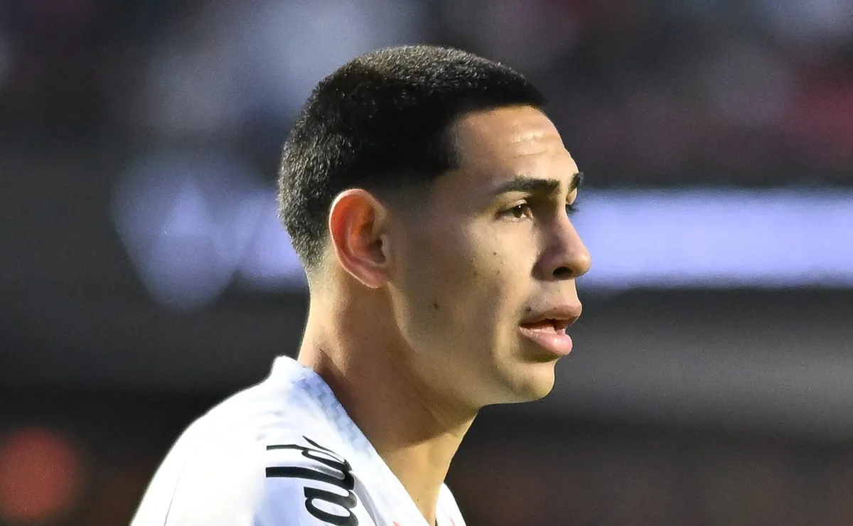 Santos não recebeu proposta por Caballero e relaciona o atacante para jogo da Sul-Americana