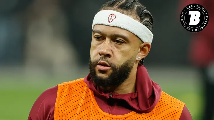 Memphis Depay não teve seu contrato renovado.