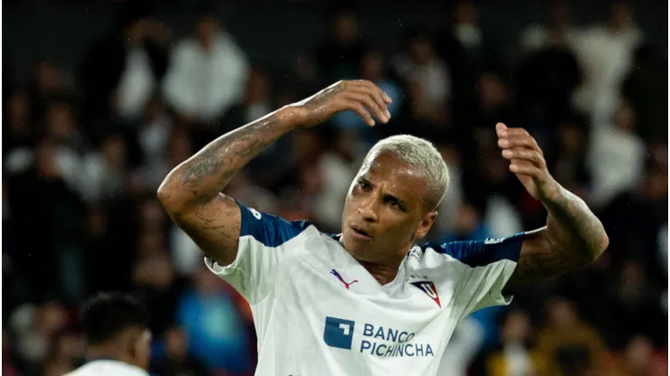 Deyverson durante jogo contra o Mirassol na fase de grupos. Foto: IMAGO / ZUMA Press Wire.