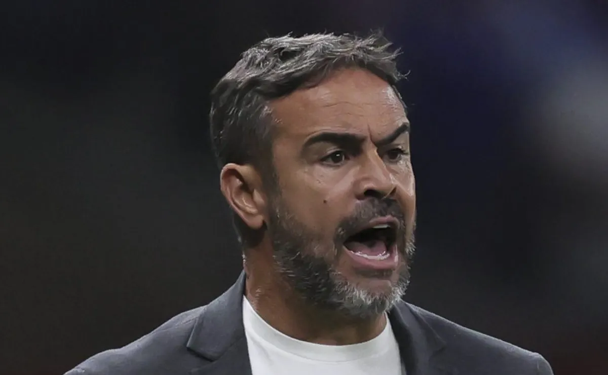 Estratégia de Artur Jorge não surte efeito, e Cruzeiro empata com Flamengo pela Libertadores