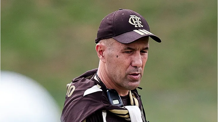 Leonardo Jardim técnico do Flamengo durante treinamento no CT Ninho do Urubu