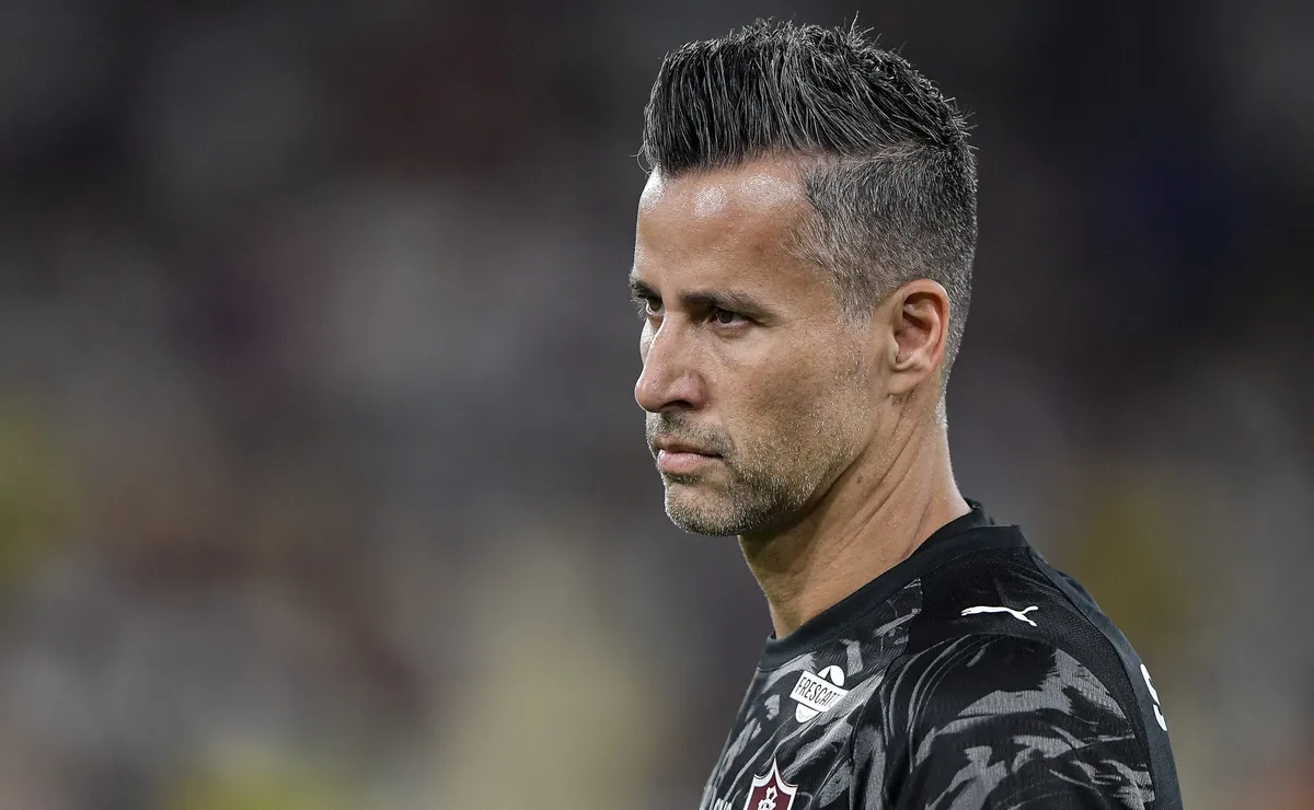 Fábio expõe falhas do Fluminense após empate na Libertadores no Maracanã