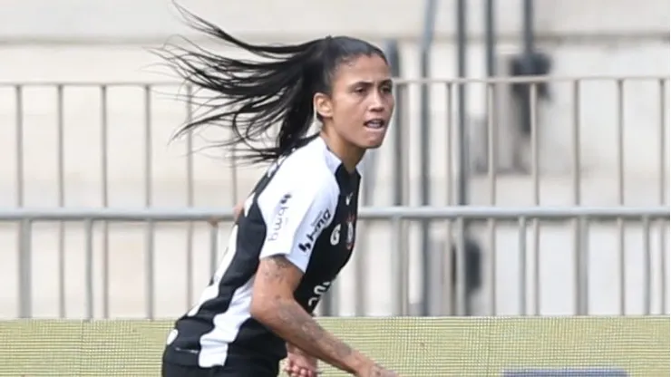 Jaqueline marcou dois na goleada sobre o Mirassol Foto: Marlon Costa/AGIF