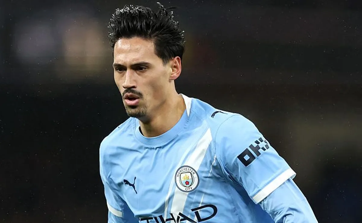 Tijjani Reijnders, ex-pupilo de Guardiola, avança em negociação para deixar o City
