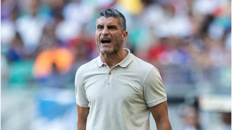 Pedro Emanuel quer garantir mais uma vitória ao Vasco.