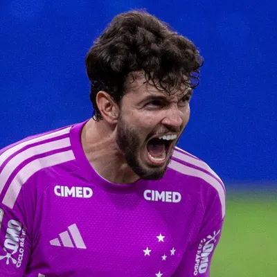 Artur Jorge precisa blindar Otávio em disputa com Cássio