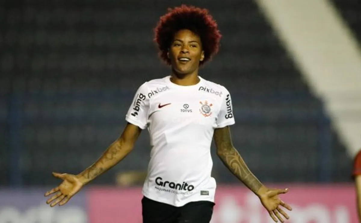 Carol Nogueira completa 1 ano sem marcar em jogos oficiais pelo Corinthians