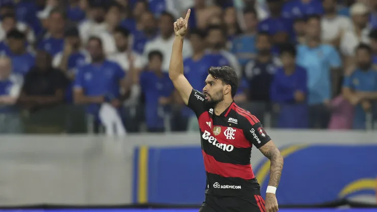 Paquetá marcou o gol de empate do Flamengo diante do Cruzeiro. Foto: Gilson Lobo/AGIF