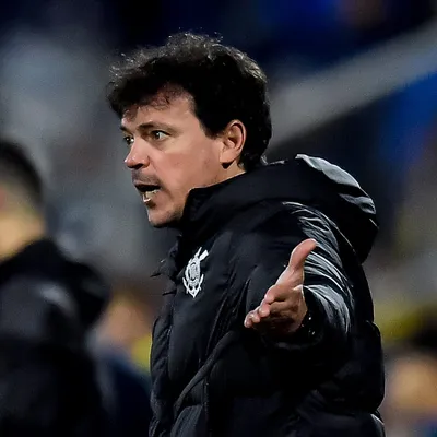 Diniz acerta a mão e Corinthians volta vivo de Rosario na Libertadores