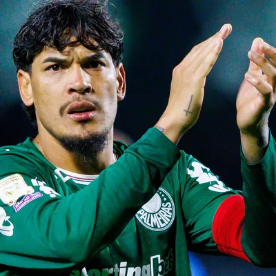 Gómez renova com o Palmeiras até 2030