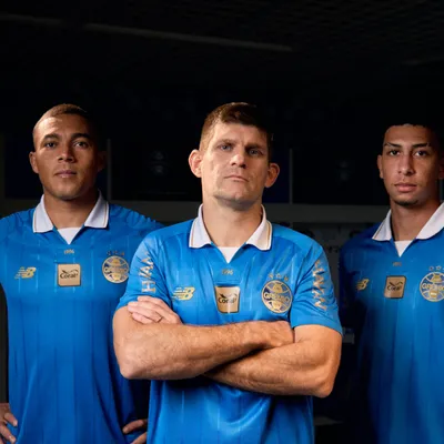 Grêmio lança terceira camisa em homenagem a 1996