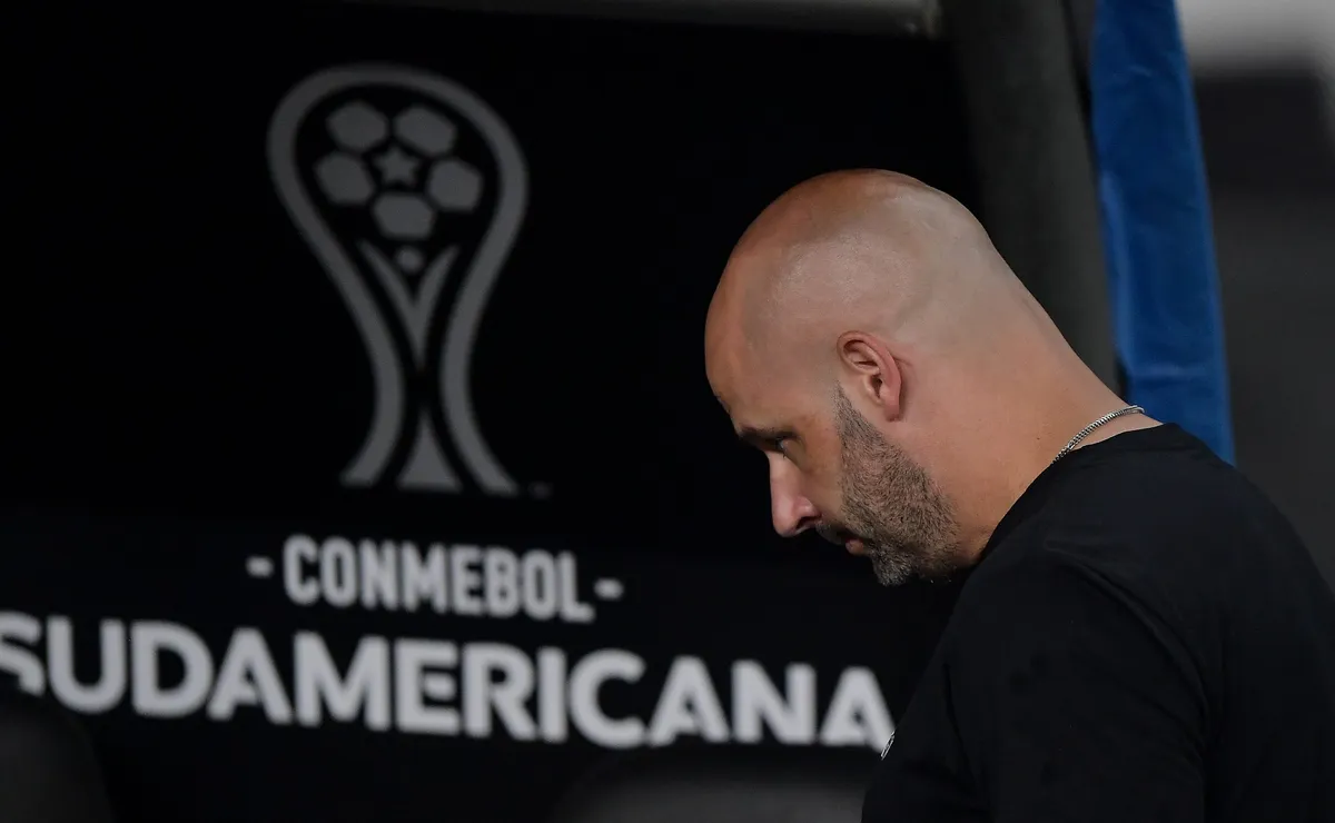 OPINIÃO: Déjà vu? Botafogo esbarra em velho vilão e sofre goleada vexatória para o Cienciano
