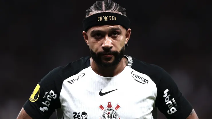 Memphis sinaliza que quer renegociar e a novela parece ganhar um novo roteiro - Foto: Marcello Zambrana/AGIF