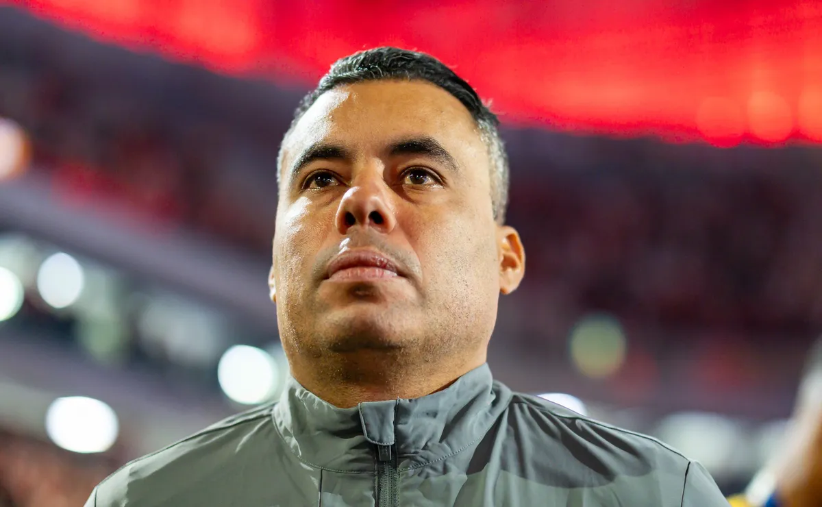 Nome de Jair Ventura ganha força no Botafogo após goleada na Sul-Americana