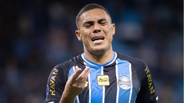 Carlos Vinícius não deve jogar no futebol mexicano.