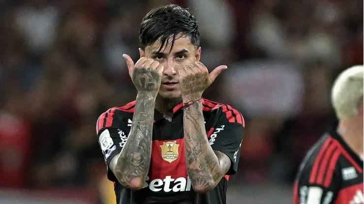 Pulgar, volante chileno do Flamengo - Foto: Thiago Ribeiro/AGIF