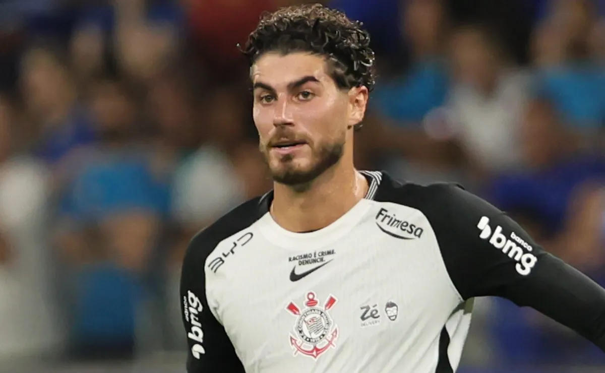 Pedro Raul é desfalque do Corinthians contra o Cruzeiro após trauma na costela