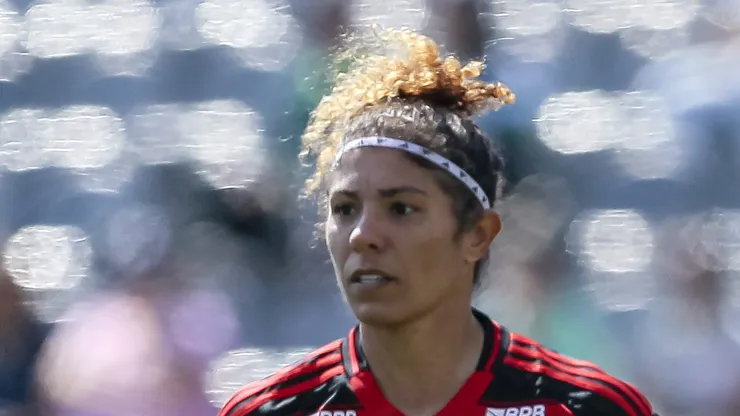 Cristiane em ação com a camisa do Fla na Arena Barueri.