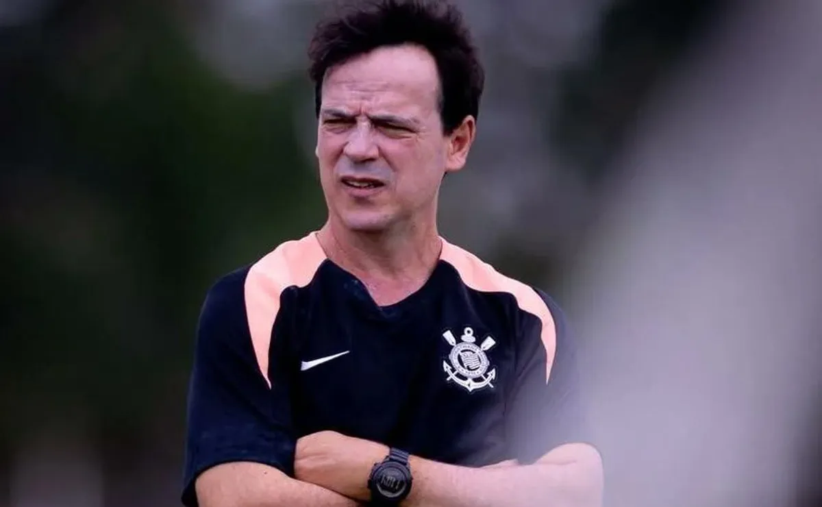 Opinião: Diniz acerta ao mesclar titulares para priorizar decisão do Corinthians na Libertadores